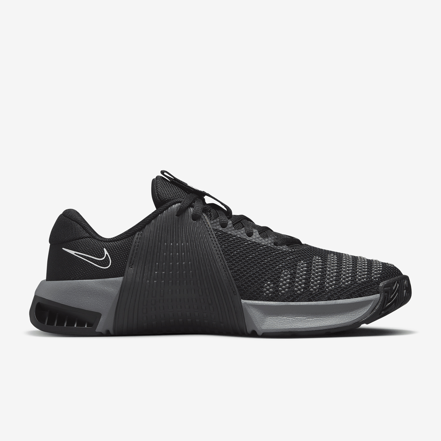 Оригинальные женские спортивны – обзор и цена Nike Shoes Metcon 9